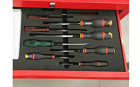 RFID智能工具柜提高了工具管理的準(zhǔn)確性和高效性